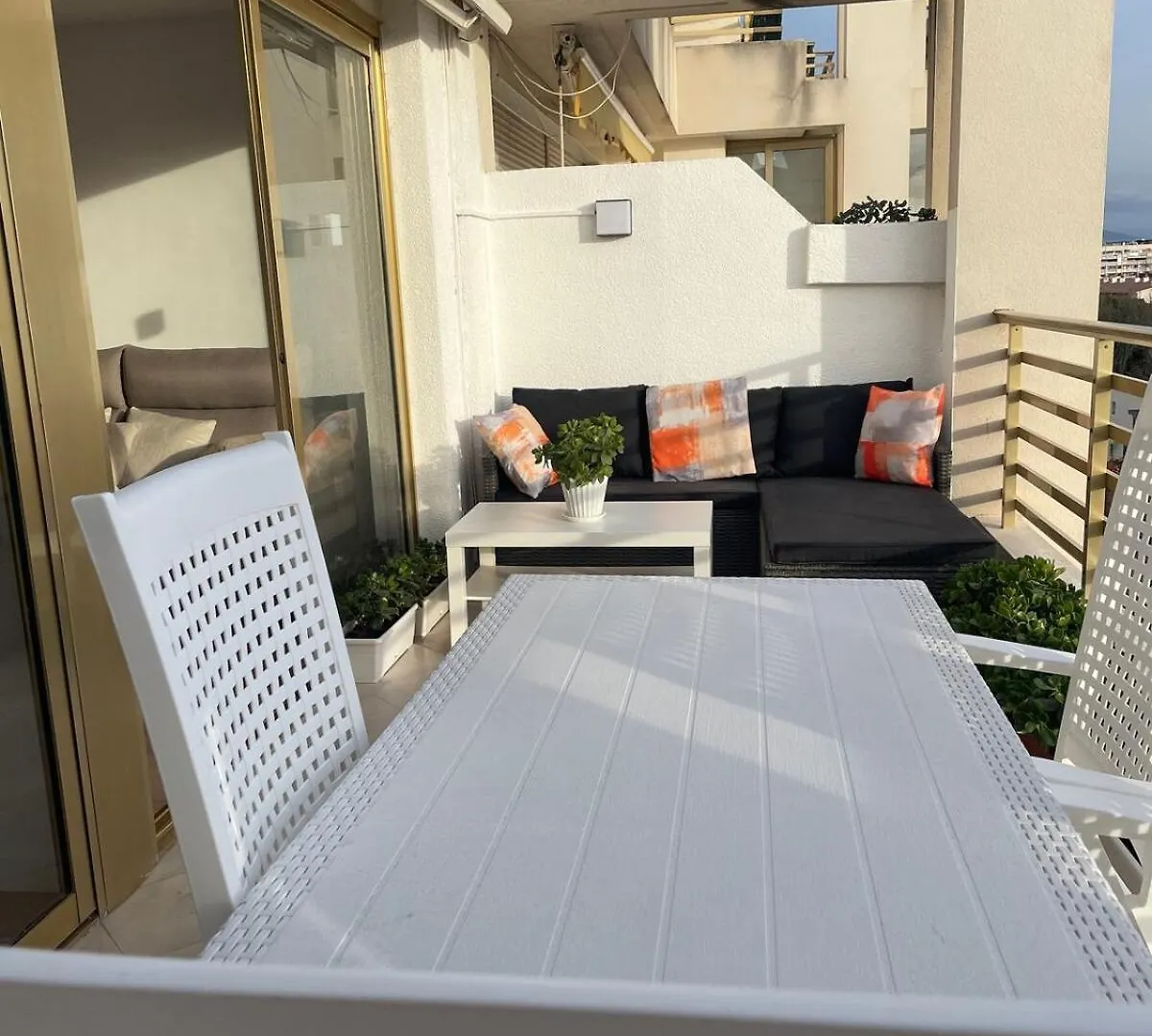 Prime Location Penthouse With Stunning Sea Views Apartment Salou